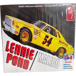 AMT Lennie Pond Chevy Malibu 1/25 Car Model Kit NEW